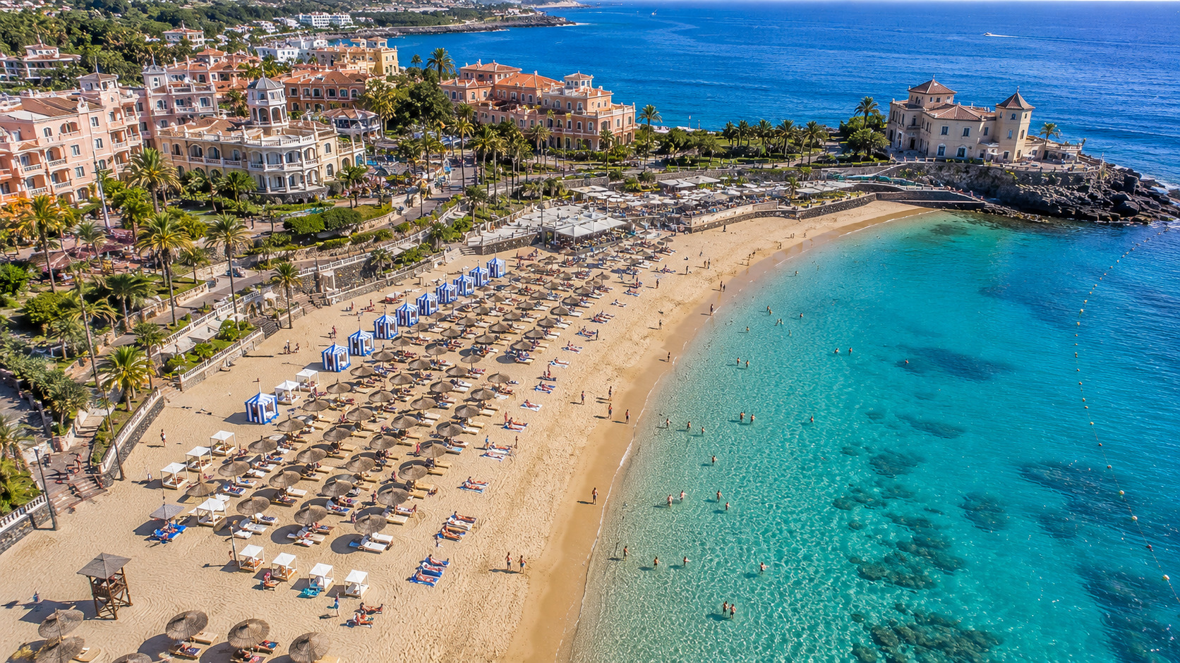 Costa Adeje på Teneriffa — Playa del Duque med exklusiv strand och resorter