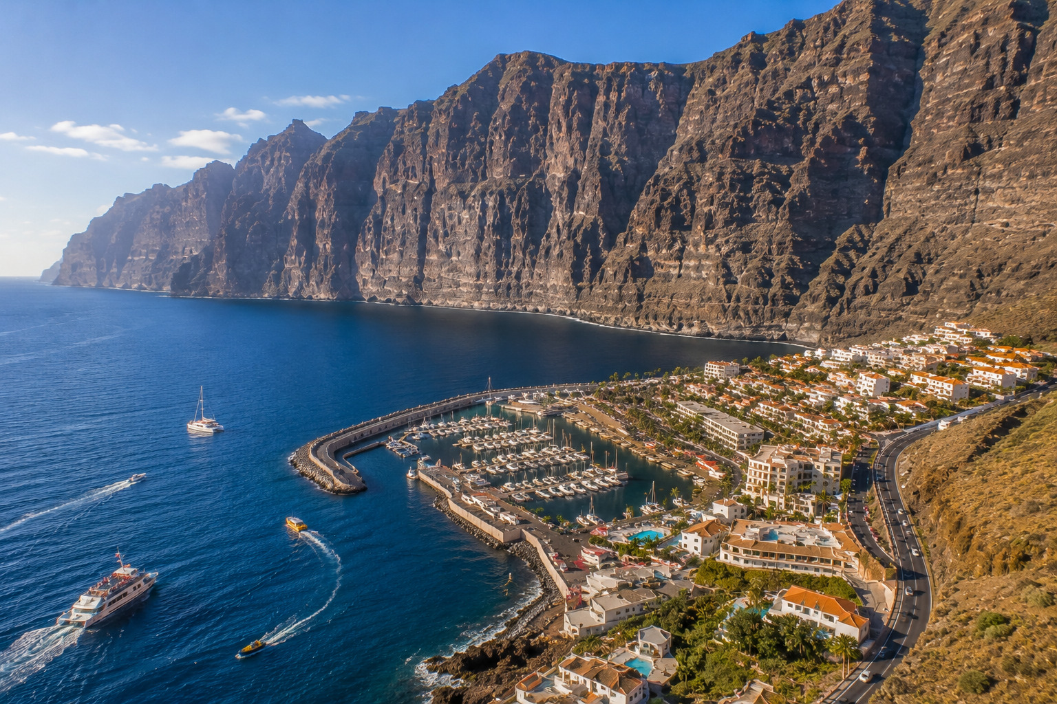 Los Gigantes — klippväggar som reser sig 600 meter ur havet